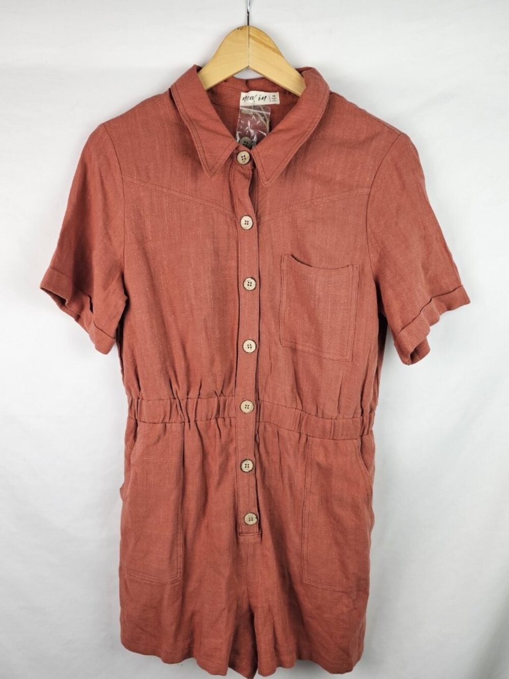New In Loveriche Women's Romper Size Medium Orange Linen Shorts Short Sleeve